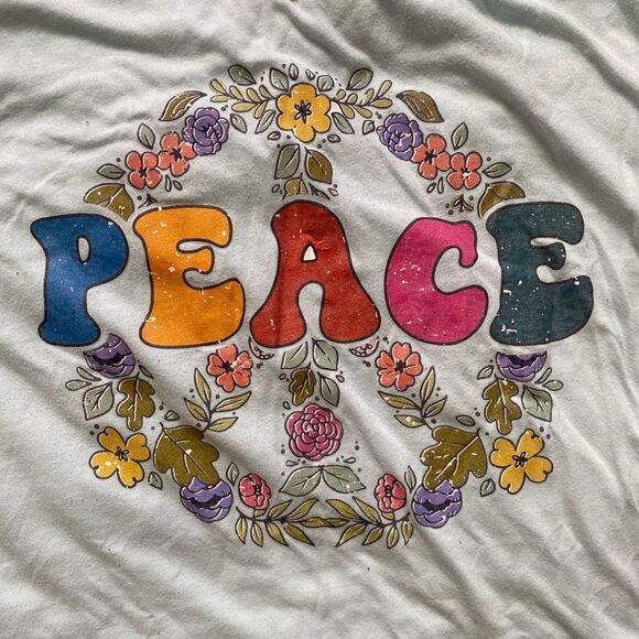 ☮️ Peace Graphic Tee Size XL - Picture 2 of 3